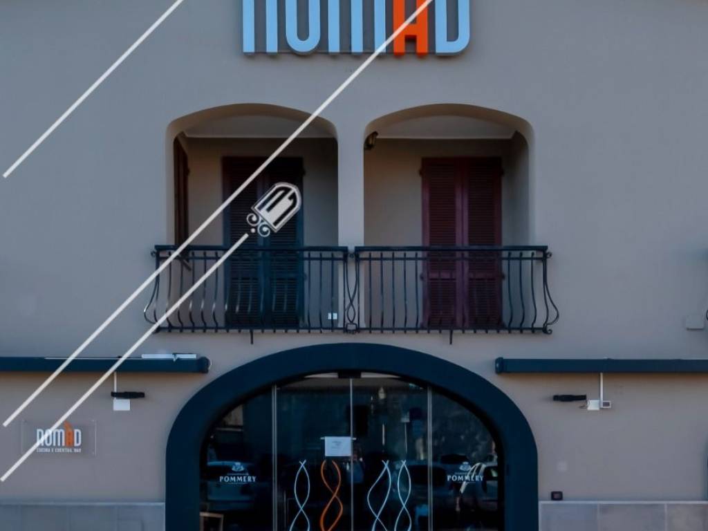 negozio in vendita a Pula