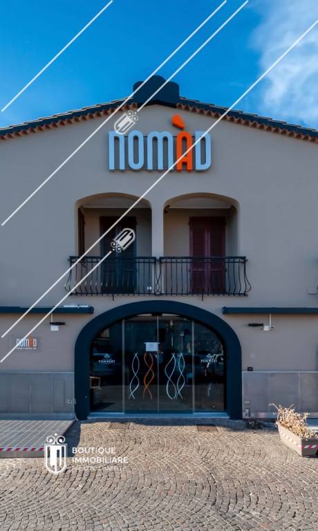 negozio in vendita a Pula