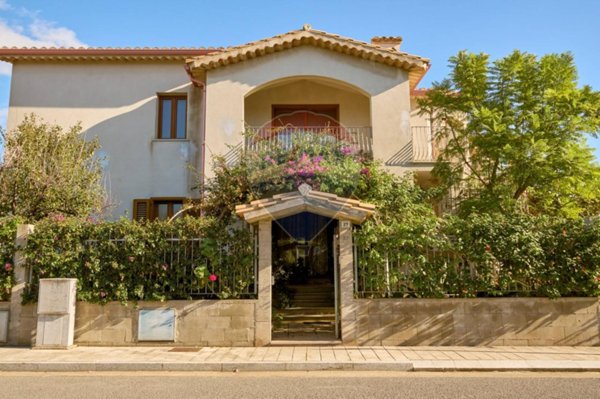 casa indipendente in vendita a Pula