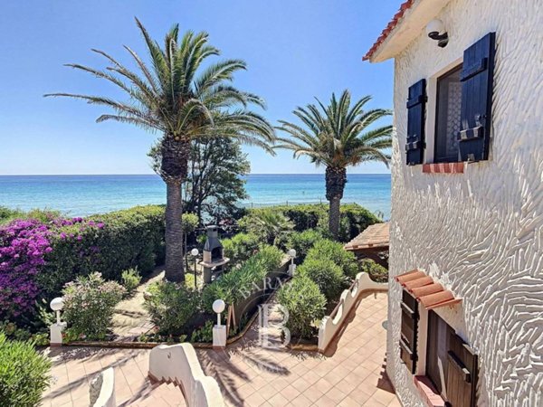 casa indipendente in vendita a Pula