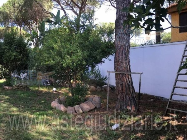 casa indipendente in vendita a Pula