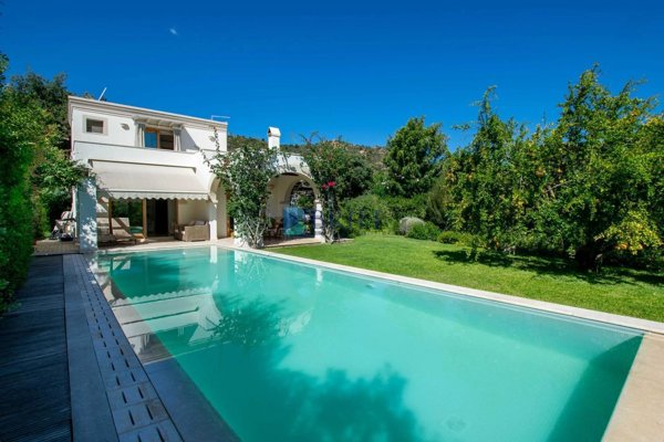 casa indipendente in vendita a Pula