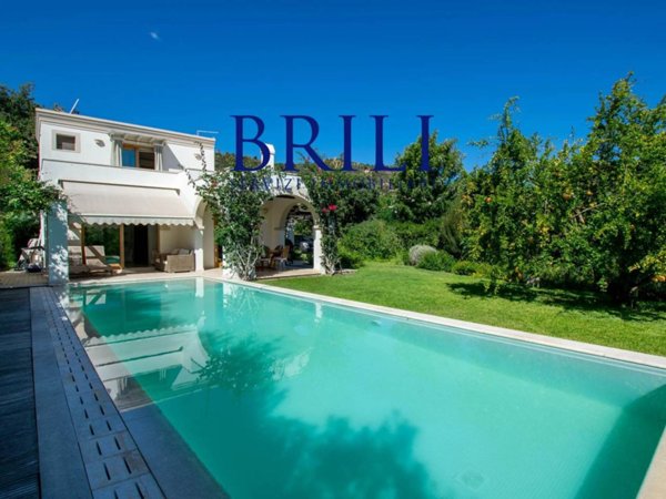 casa indipendente in vendita a Pula