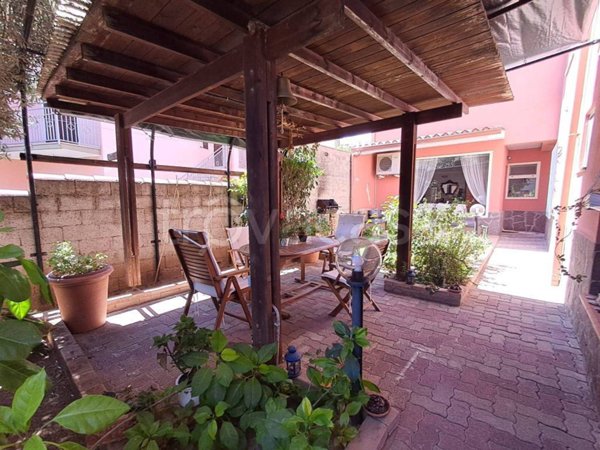 casa indipendente in vendita a Pula