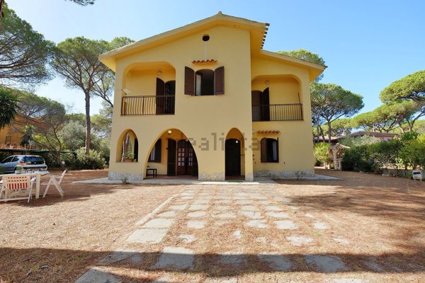 casa indipendente in vendita a Pula