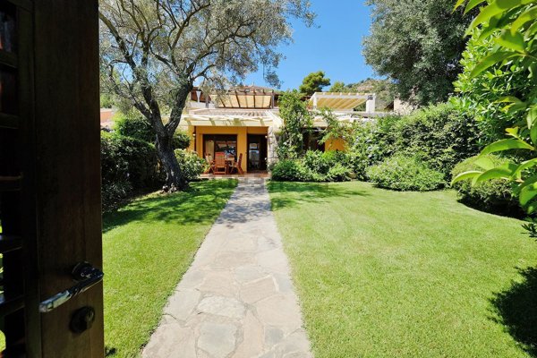 casa indipendente in vendita a Pula