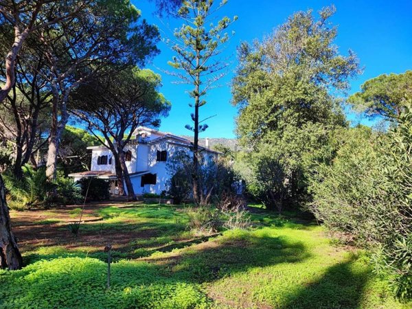 casa indipendente in vendita a Pula