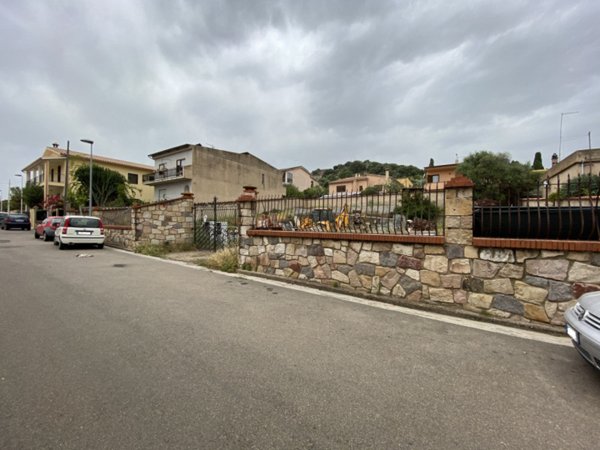 ufficio in vendita a Pula