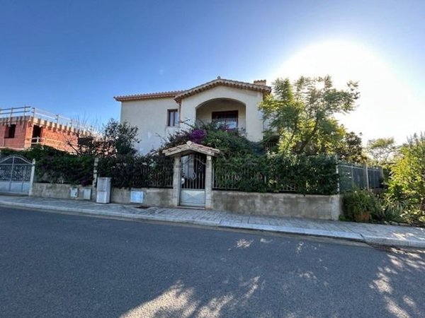 casa indipendente in vendita a Pula