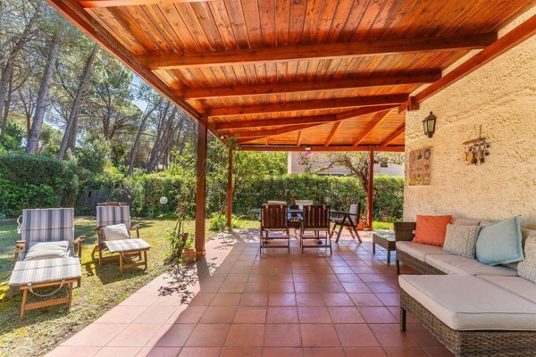 casa indipendente in vendita a Pula