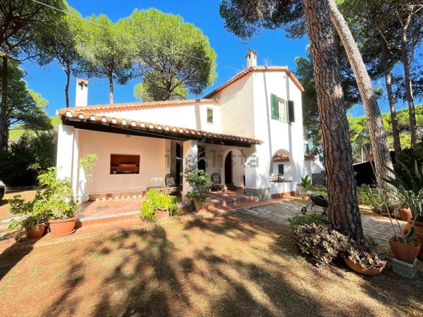 casa indipendente in vendita a Pula