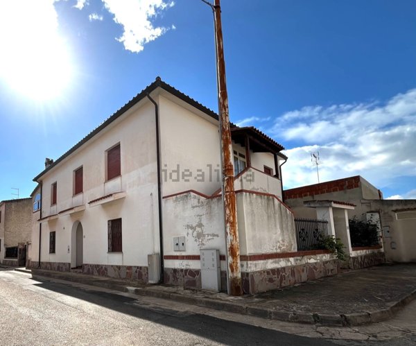 casa indipendente in vendita a Pula