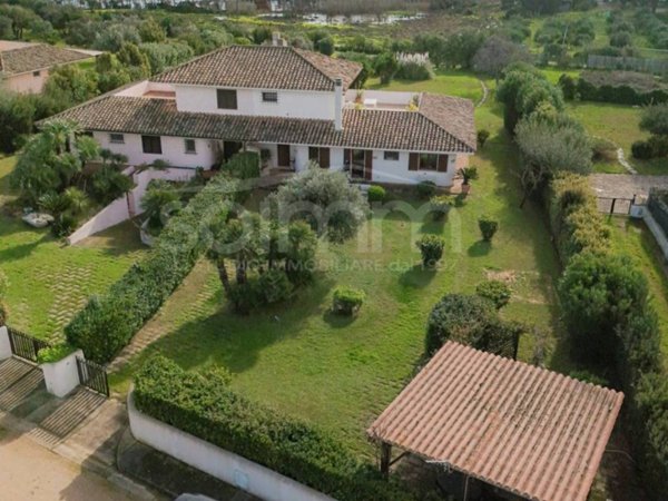 casa indipendente in vendita a Pula
