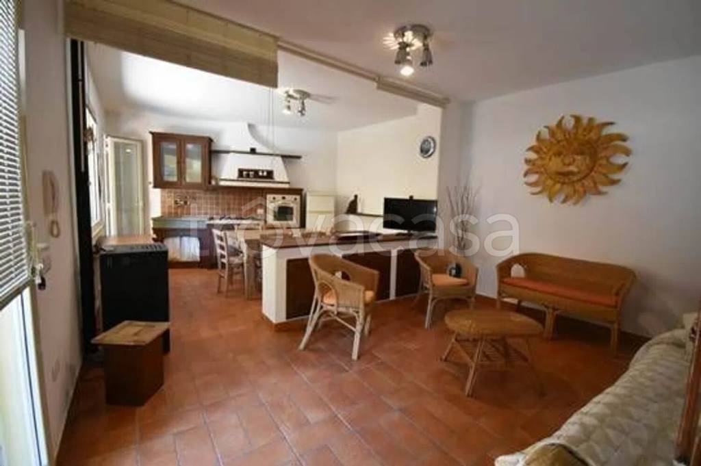 casa indipendente in vendita a Pula