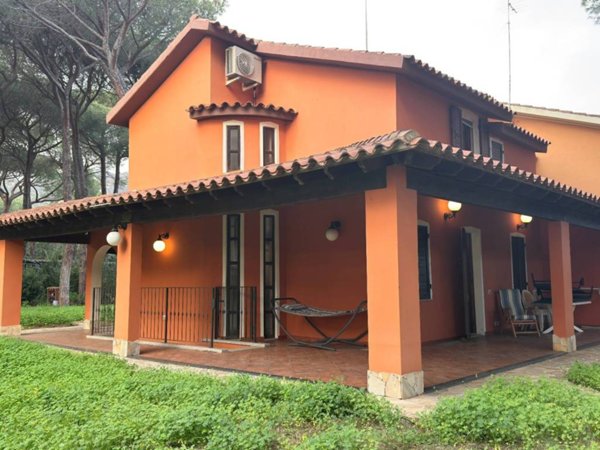 casa indipendente in vendita a Pula