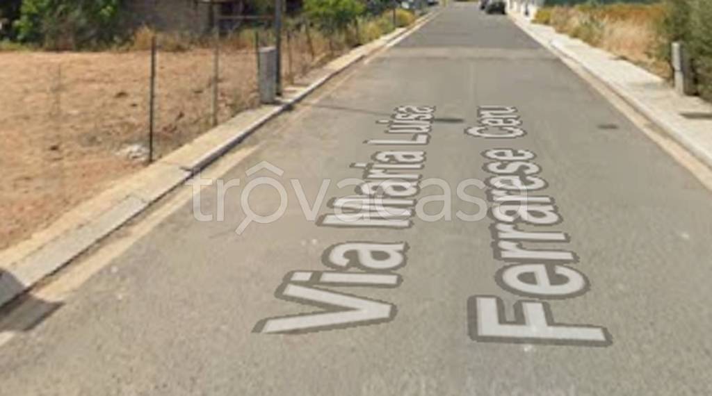 negozio in vendita a Pula