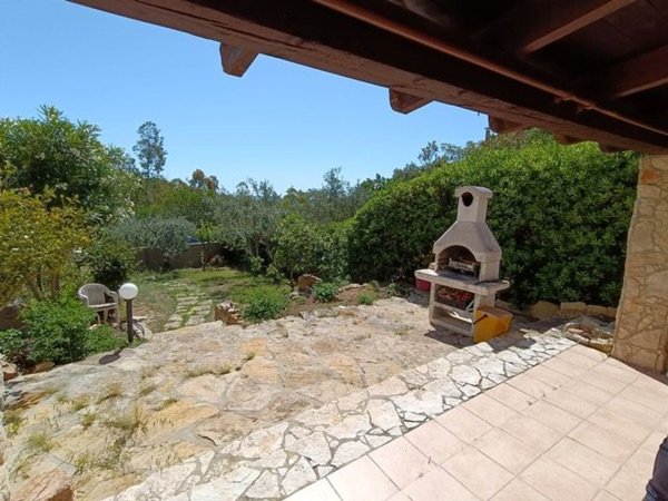 casa indipendente in vendita a Pula