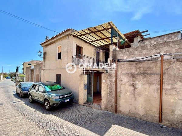 casa indipendente in vendita a Pula