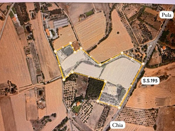 terreno agricolo in vendita a Pula