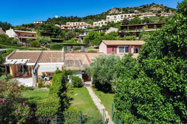 casa indipendente in vendita a Pula