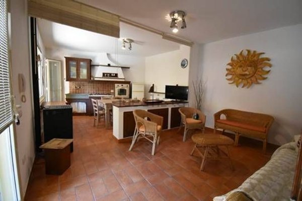 casa indipendente in vendita a Pula