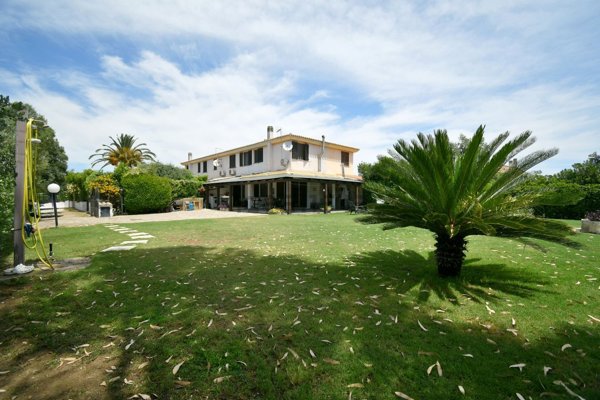 casa indipendente in vendita a Pula