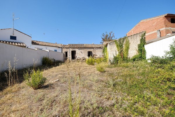 casa indipendente in vendita a Pula