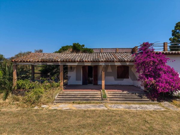 casa indipendente in vendita a Pula