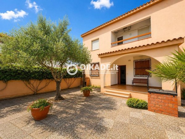 casa indipendente in vendita a Pula