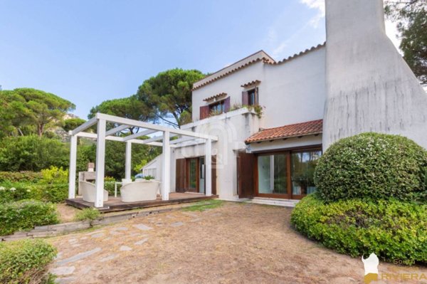 casa indipendente in vendita a Pula