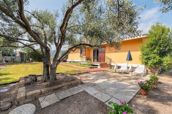 casa indipendente in vendita a Pula