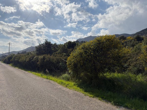 terreno in vendita a Pula