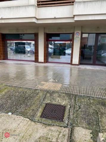 locale commerciale in vendita a Quartu Sant'Elena in zona Pitz'e Serra