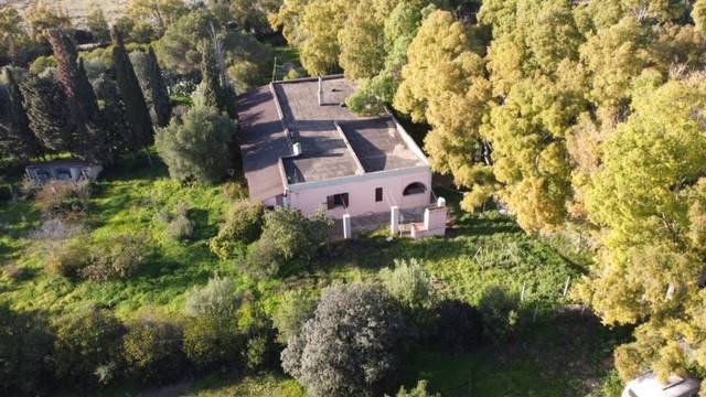 intera palazzina in vendita a Quartu Sant'Elena in zona Capitana