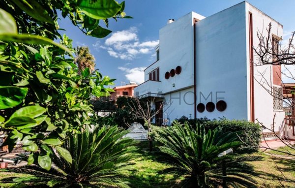 casa indipendente in vendita a Quartu Sant'Elena in zona Margine Rosso