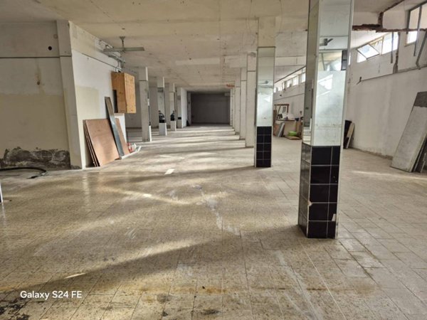 negozio in vendita a Quartu Sant'Elena in zona Musicisti
