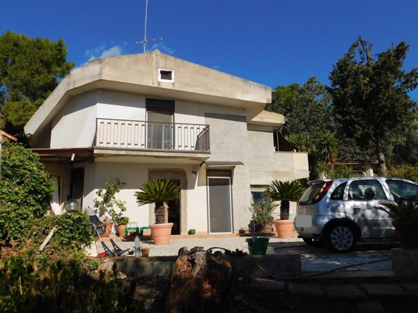 casa indipendente in vendita a Quartu Sant'Elena in zona Margine Rosso