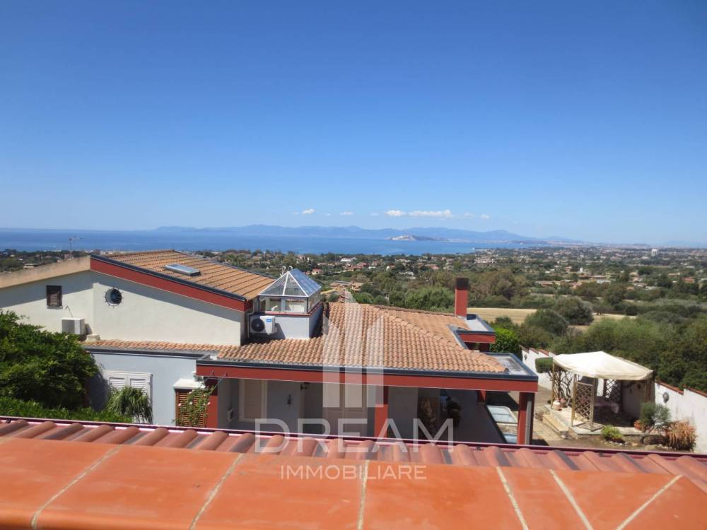 casa indipendente in vendita a Quartu Sant'Elena in zona Capitana