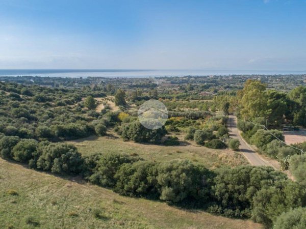 terreno agricolo in vendita a Quartu Sant'Elena in zona Geremeas