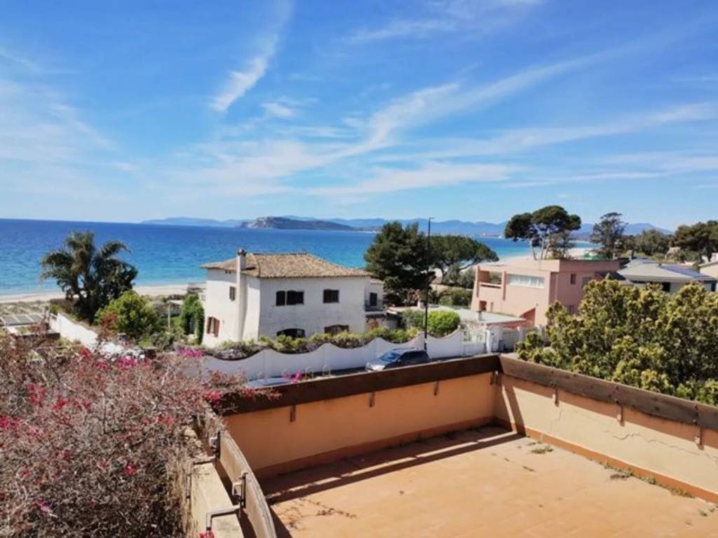 casa indipendente in vendita a Quartu Sant'Elena in zona Margine Rosso