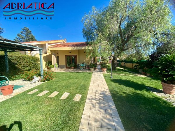 casa indipendente in vendita a Quartu Sant'Elena