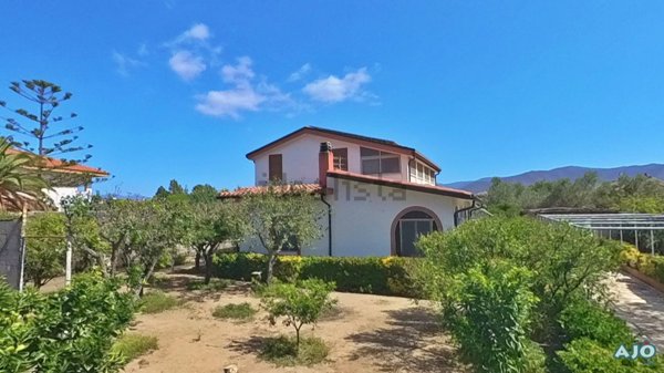 casa indipendente in vendita a Quartu Sant'Elena