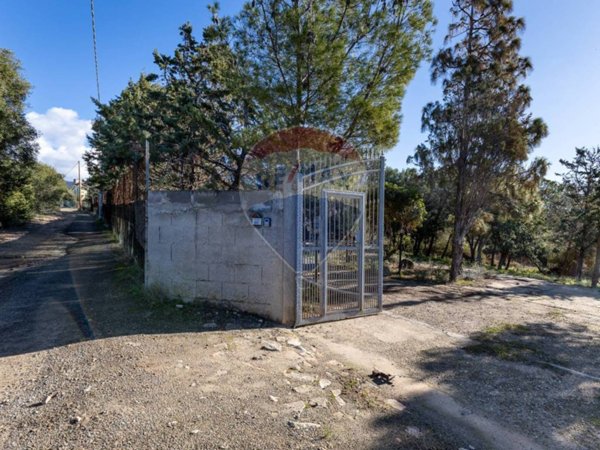 casa indipendente in vendita a Quartu Sant'Elena in zona Capitana