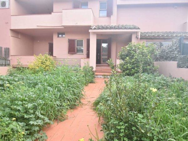 casa indipendente in vendita a Quartu Sant'Elena in zona Margine Rosso