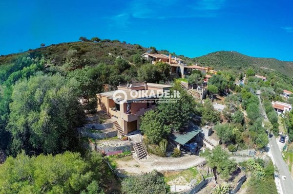 casa indipendente in vendita a Quartu Sant'Elena in zona Litorale
