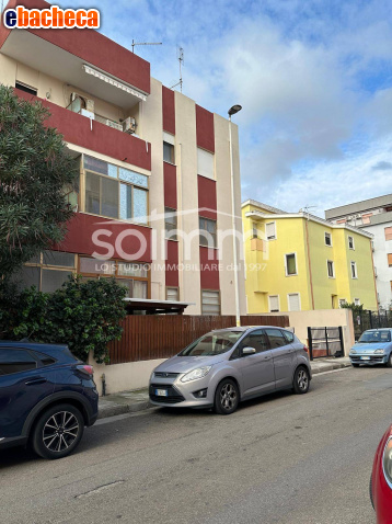locale di sgombero in vendita a Quartu Sant'Elena in zona Musicisti