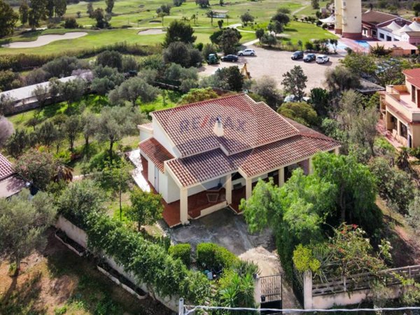 casa indipendente in vendita a Quartu Sant'Elena in zona Foxi