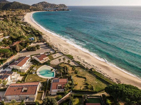 casa indipendente in vendita a Quartu Sant'Elena in zona Geremeas