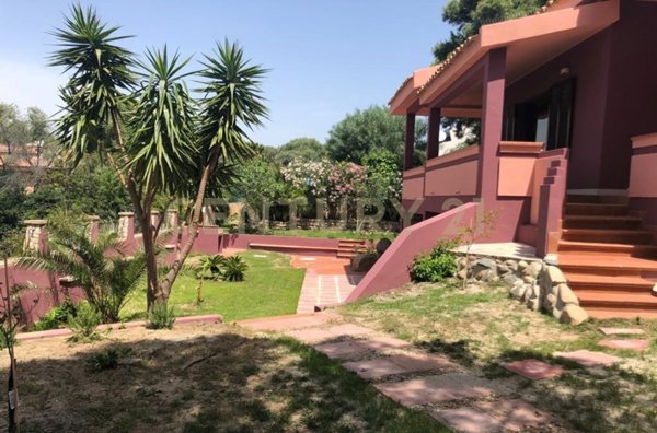 casa indipendente in vendita a Quartu Sant'Elena in zona Capitana