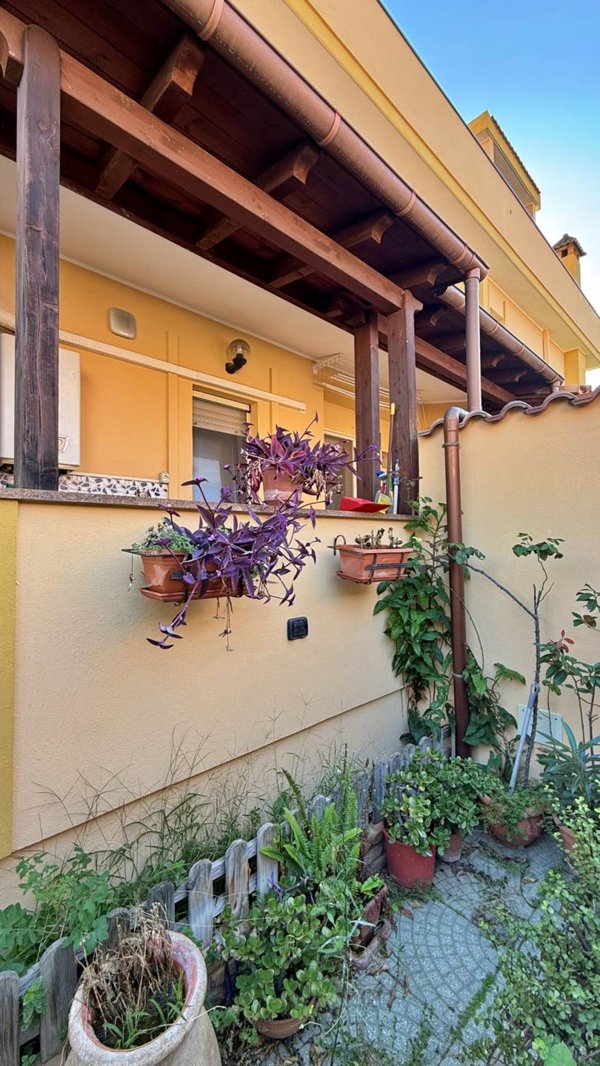 appartamento in vendita a Quartu Sant'Elena in zona Centro Storico